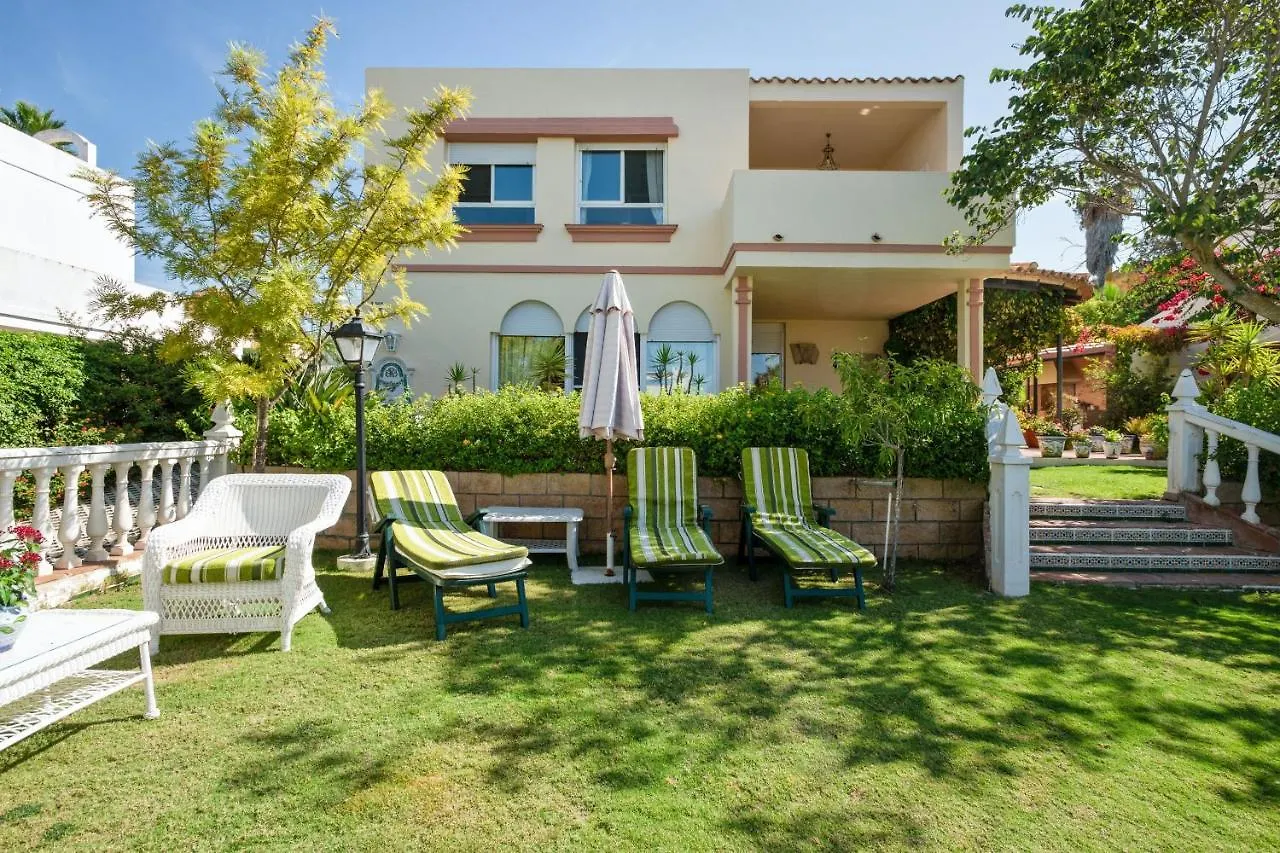 Villa Sanlúcar: Seaside Retreat with Pool and Sea Views Sanlucar de Barrameda